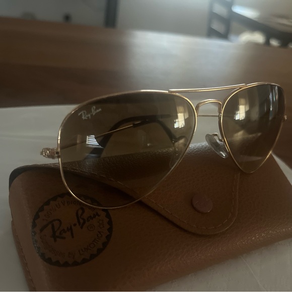 Authentic Aviator Ray Bans - Picture 2 of 5